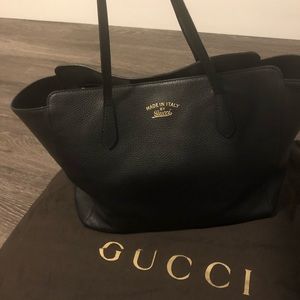 Authentic Gucci Swing Medium tote - black